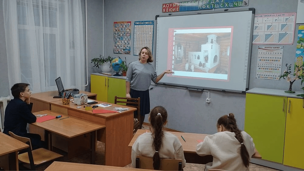 В Шацком Доме детского творчества прошло увлекательное занятие по адаптированной программе «Игровой фольклор»!