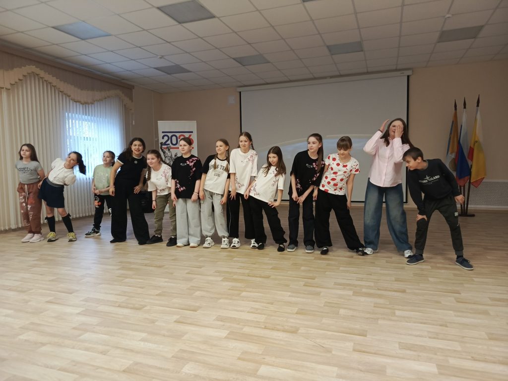 Танцевальное путешествие «Человек и космос» в Шацком доме детского творчества!
